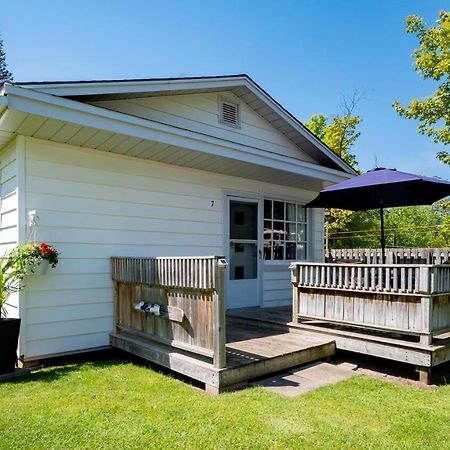 سوبل بيتش Bel Air Cottages And Motel المظهر الخارجي الصورة