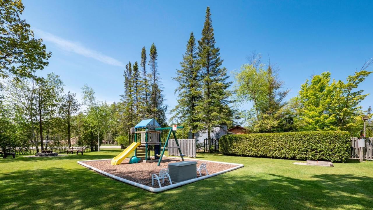 سوبل بيتش Bel Air Cottages And Motel المظهر الخارجي الصورة