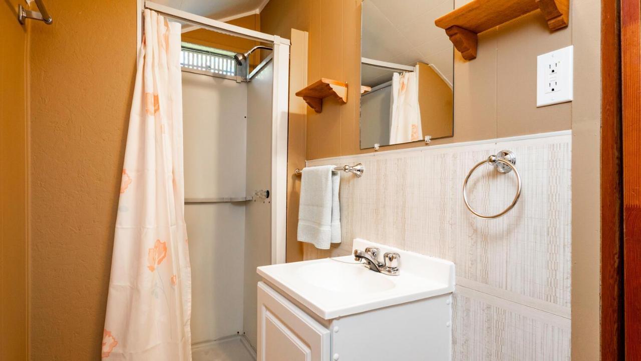 سوبل بيتش Bel Air Cottages And Motel المظهر الخارجي الصورة