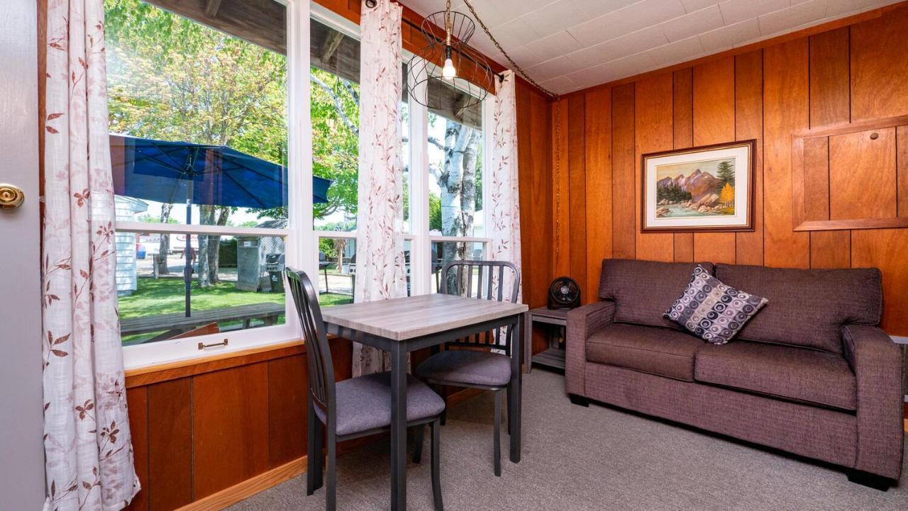 سوبل بيتش Bel Air Cottages And Motel المظهر الخارجي الصورة